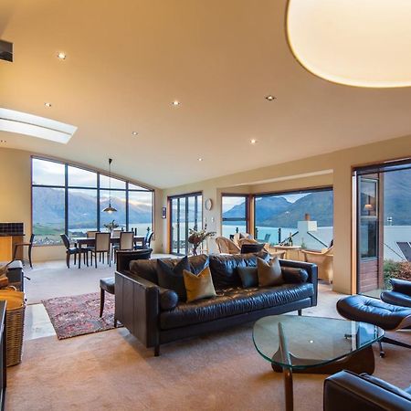 London Lane Villa ควีนส์ทาวน์ ภายนอก รูปภาพ