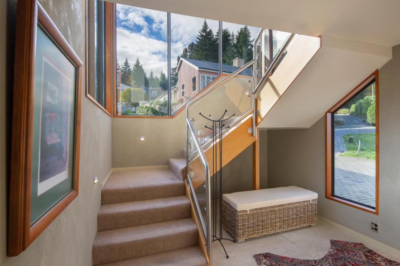 London Lane Villa ควีนส์ทาวน์ ภายนอก รูปภาพ