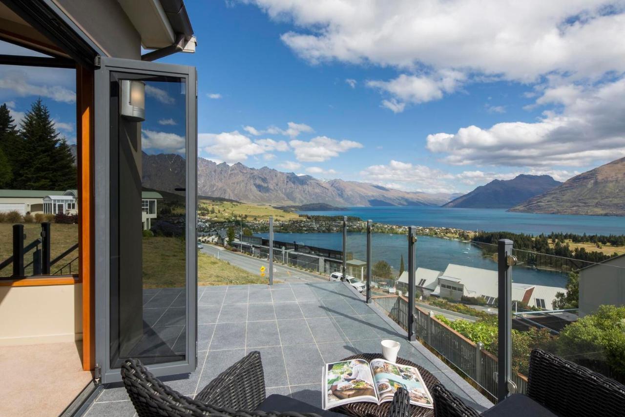 London Lane Villa ควีนส์ทาวน์ ภายนอก รูปภาพ